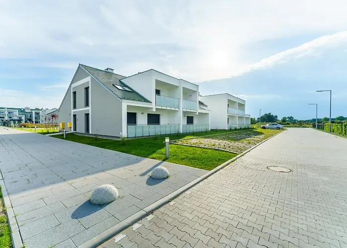 Sunset Resort Iv, Nadmorska 98B