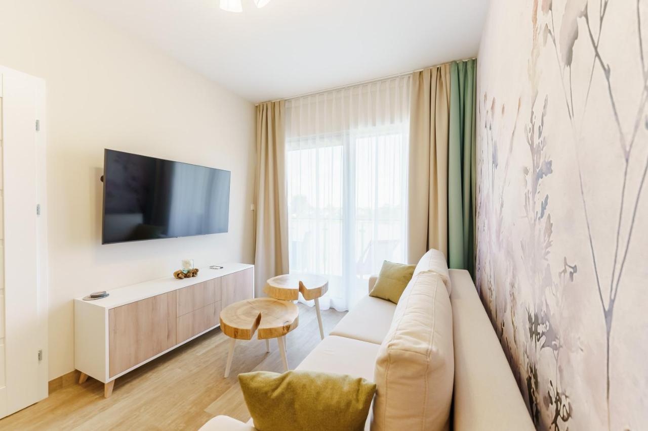 Sunset Iv, Nadmorska 98b Apartment