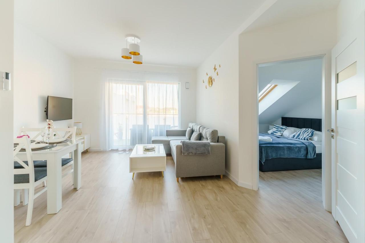 Sunset Iv, Nadmorska 98b Apartment
